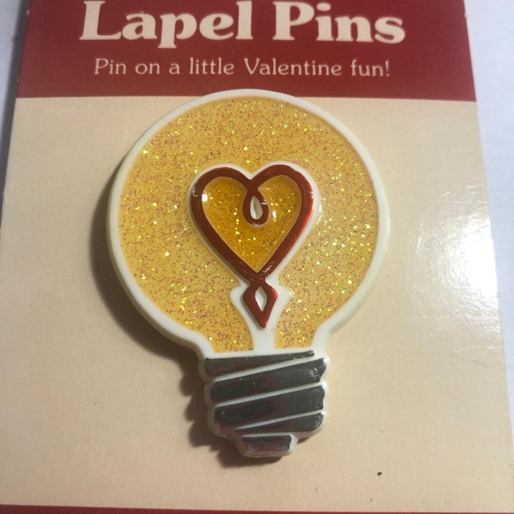 New Vintage Hallmark Valentine Lapel Pin Light Of My Life W/ Heart 1985 Brooch